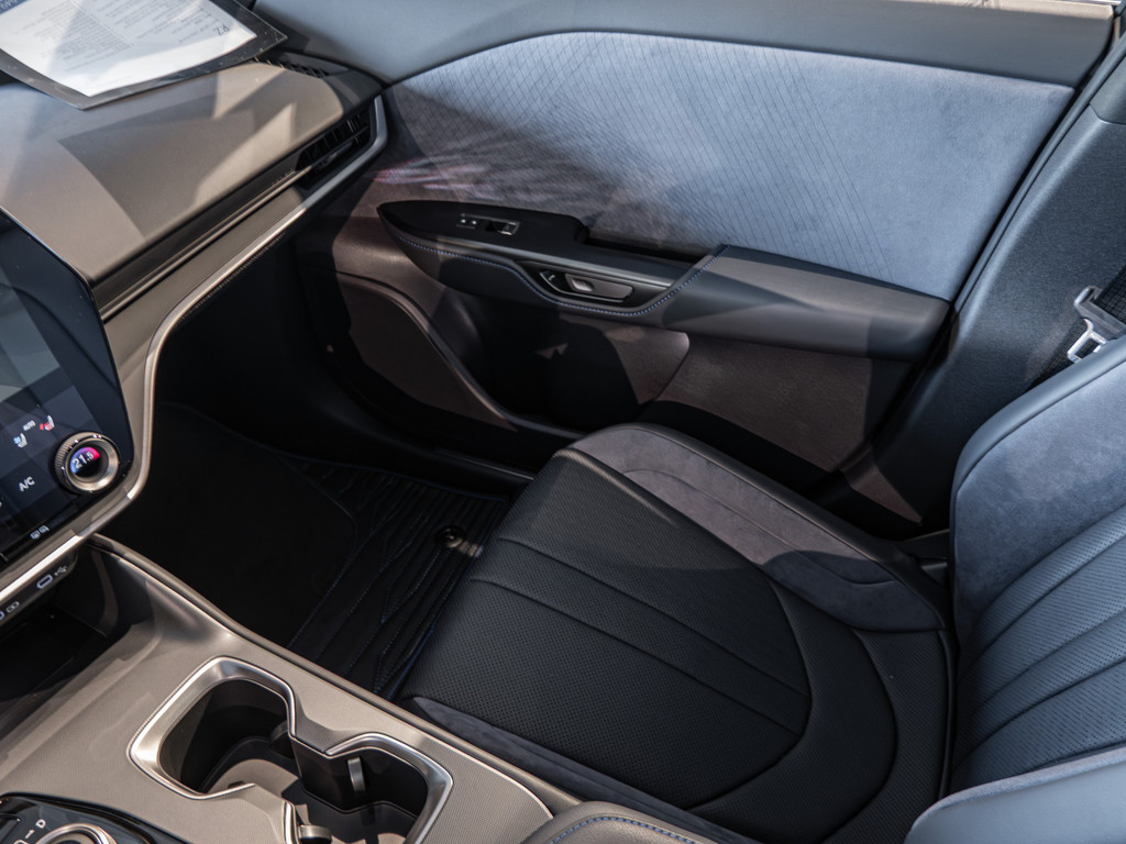 Fahrzeugansicht LEXUS RZ 550e F-Sport - Bild 27