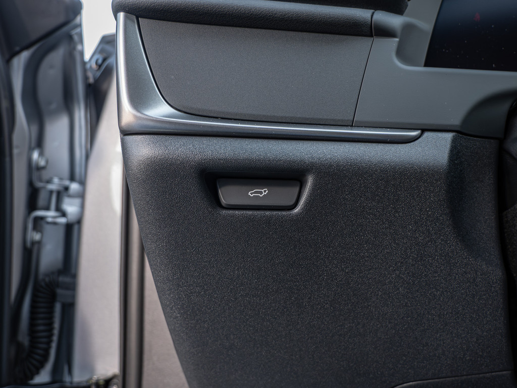 Fahrzeugansicht LEXUS RZ 500e DIRECT4 Executive - Bild 33