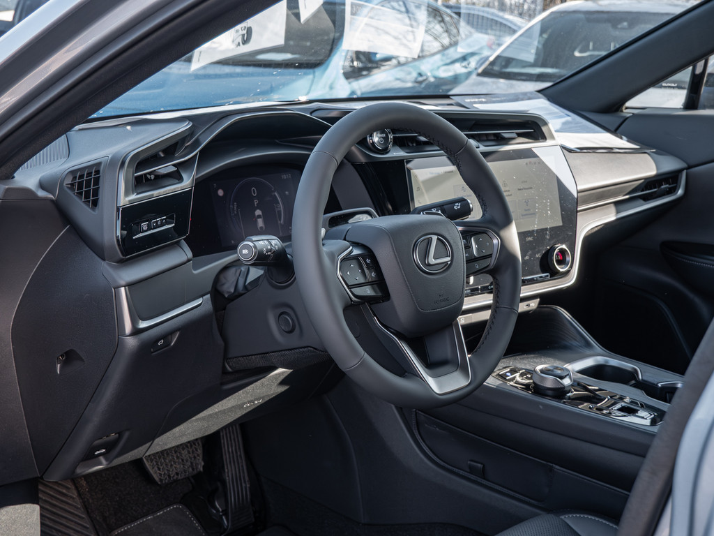 Fahrzeugansicht LEXUS RZ 500e DIRECT4 Executive - Bild 35