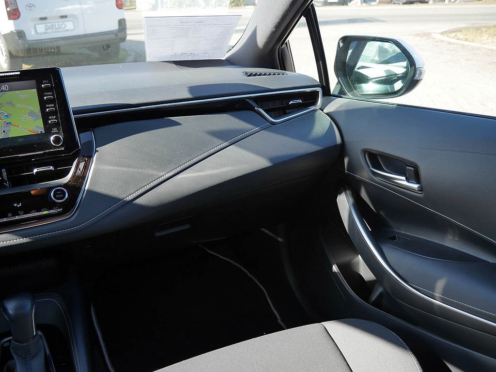 Fahrzeugansicht TOYOTA Corolla Hybrid Comfort - Bild 4