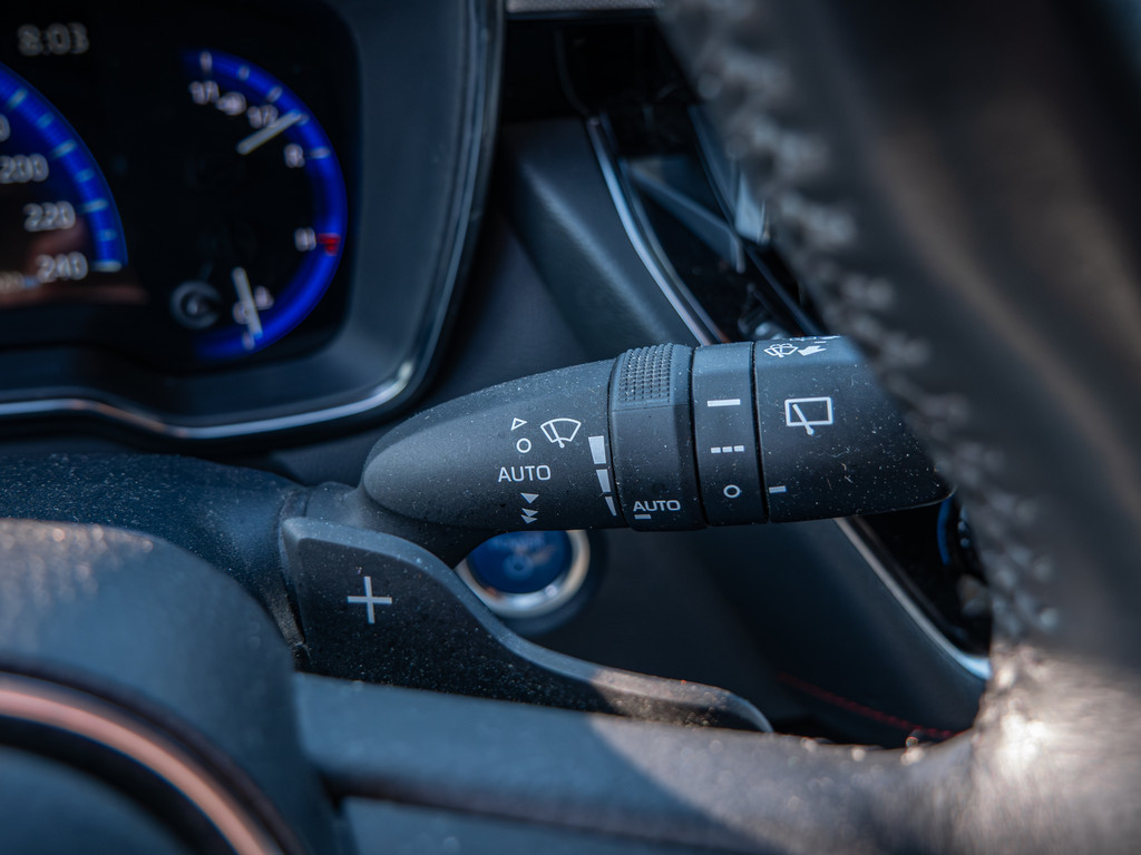 Fahrzeugansicht TOYOTA Corolla Touring Sports 2.0 Hybrid Lounge - Bild 26