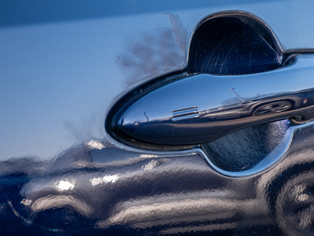 Fahrzeugansicht TOYOTA Corolla Touring Sports 2.0 Hybrid Lounge - Bild 2