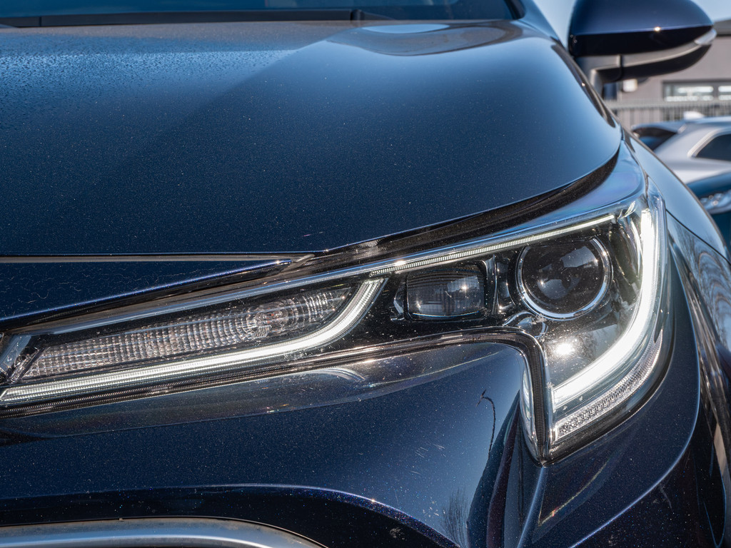 Fahrzeugansicht TOYOTA Corolla Touring Sports 2.0 Hybrid Lounge - Bild 3