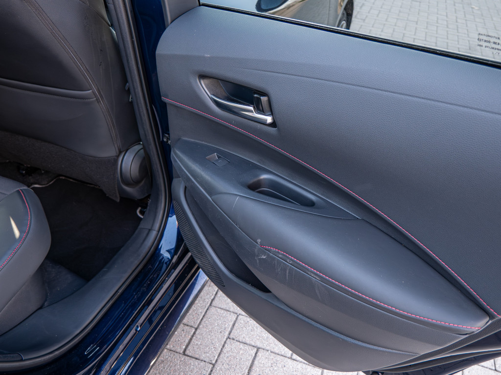 Fahrzeugansicht TOYOTA Corolla Touring Sports 2.0 Hybrid Lounge - Bild 10