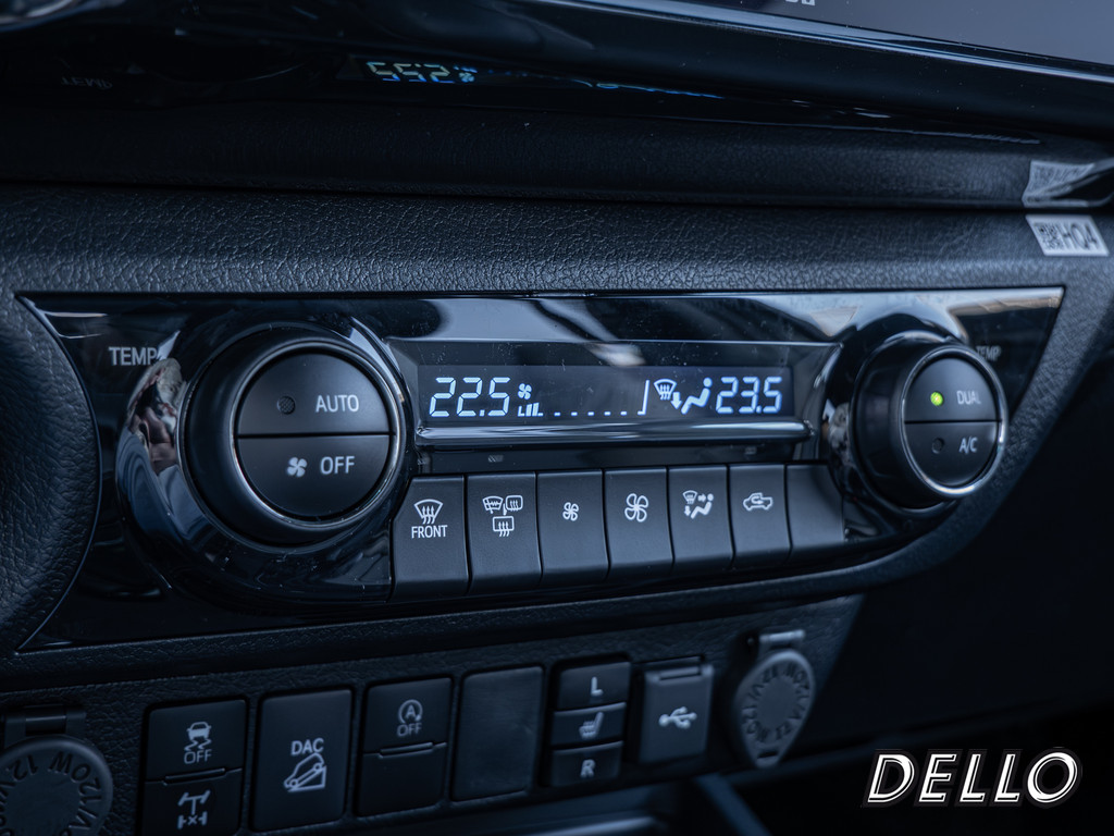 Fahrzeugansicht TOYOTA Hilux 2.8 D4-D Double Cab Invincible 4x4 - Bild 17