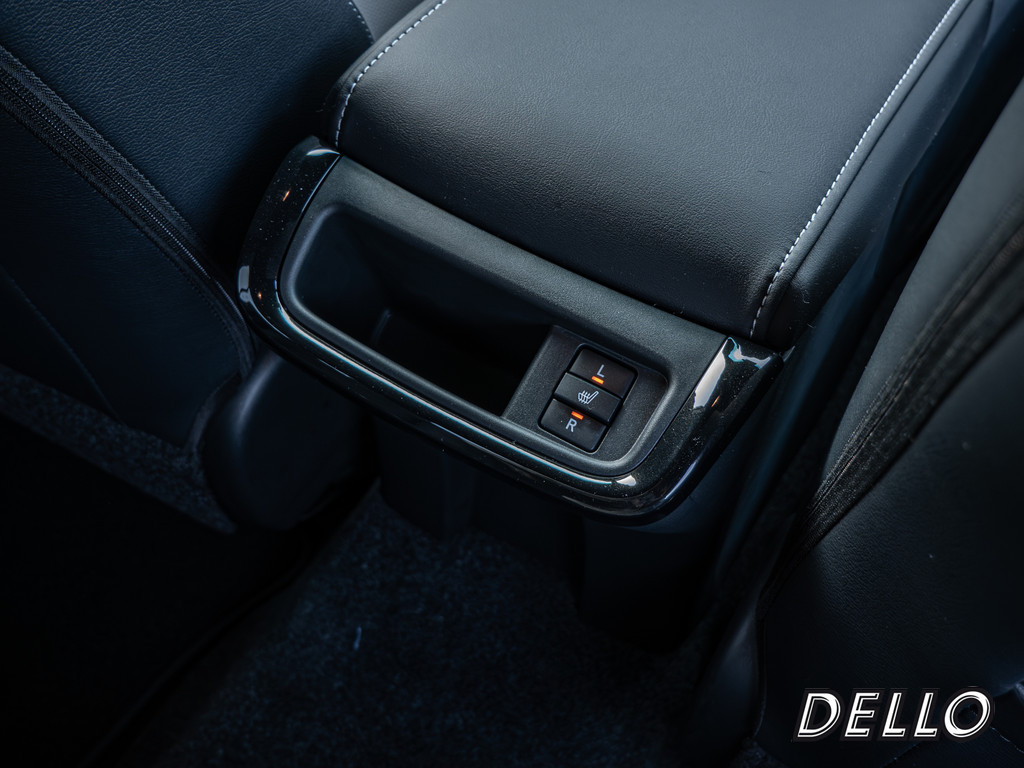 Fahrzeugansicht TOYOTA Hilux 2.8 D4-D Double Cab Invincible 4x4 - Bild 7