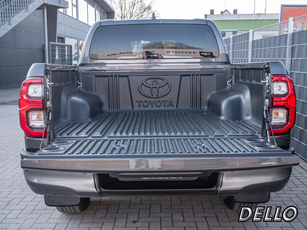 Fahrzeugansicht TOYOTA Hilux 2.8 D4-D Double Cab Invincible 4x4 - Bild 8
