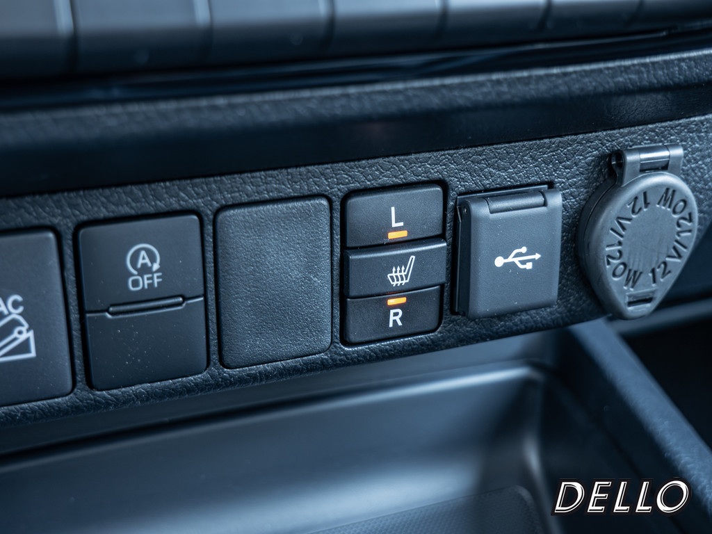 Fahrzeugansicht TOYOTA Hilux 2.8 D4-D Double Cab Invincible 4x4 - Bild 20