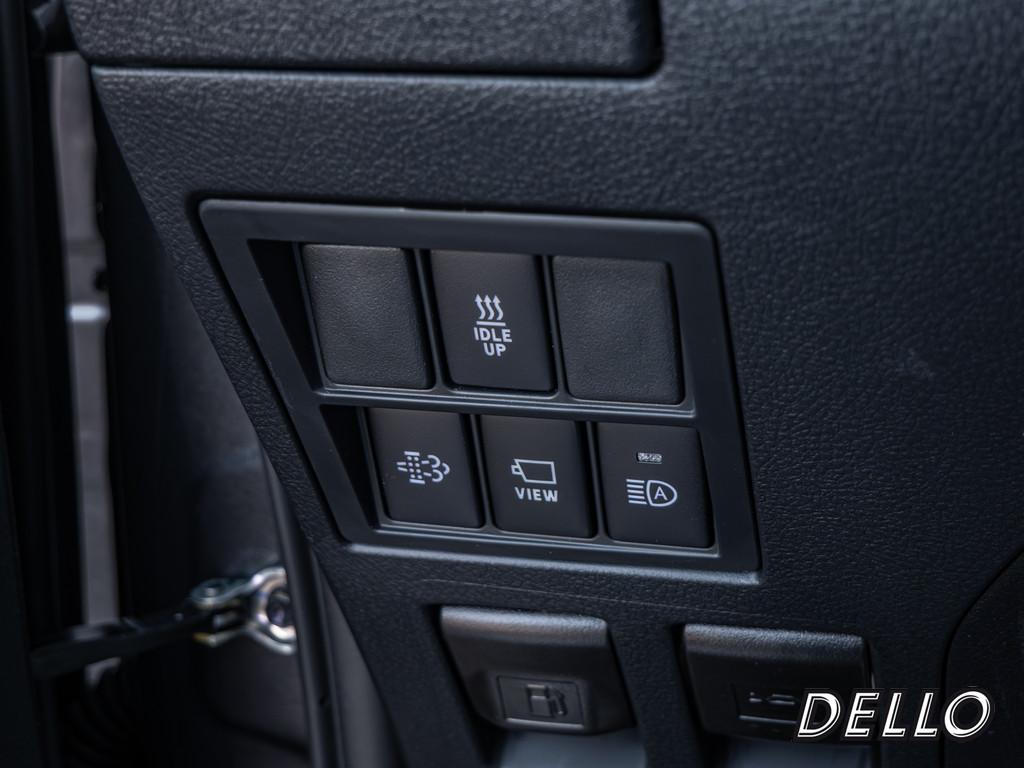 Fahrzeugansicht TOYOTA Hilux 2.8 D4-D Double Cab Invincible 4x4 - Bild 36