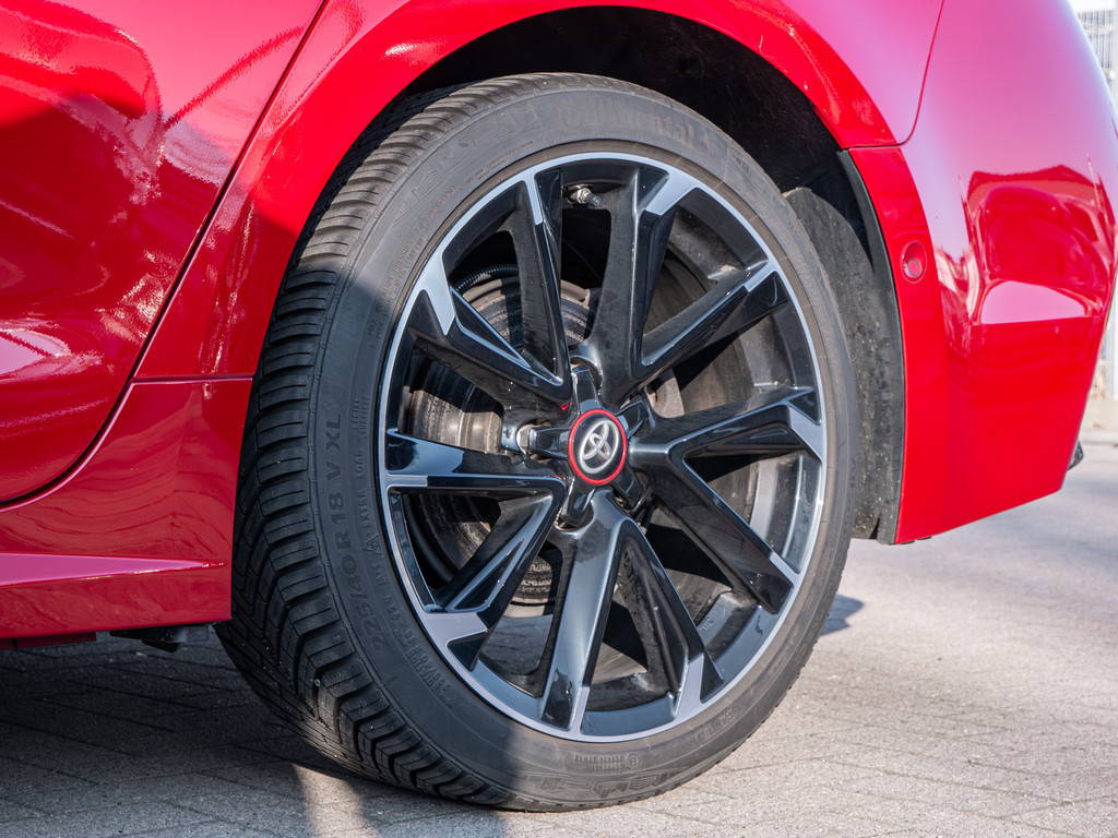 Fahrzeugansicht TOYOTA Corolla Touring Sports 2.0 Hybrid GR Sport - Bild 2