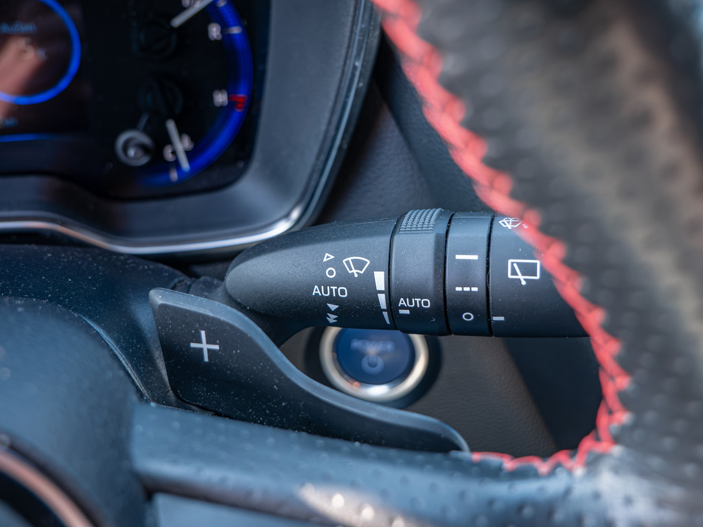 Fahrzeugansicht TOYOTA Corolla Touring Sports 2.0 Hybrid GR Sport - Bild 22