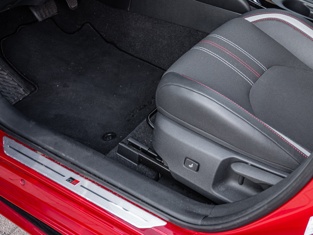 Fahrzeugansicht TOYOTA Corolla Touring Sports 2.0 Hybrid GR Sport - Bild 31