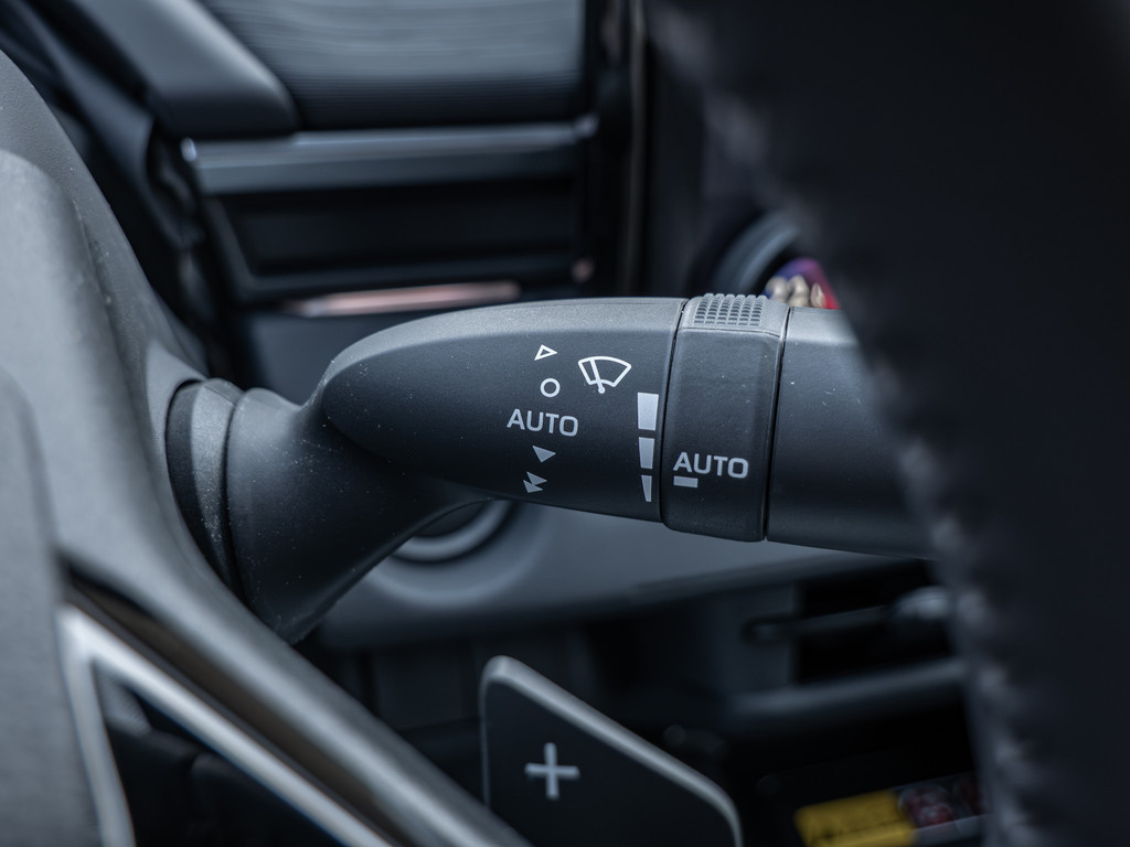 Fahrzeugansicht TOYOTA C-HR+ 165 kW Teamplayer - Bild 25