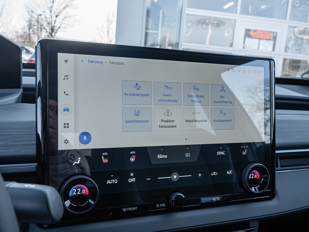 Fahrzeugansicht TOYOTA C-HR+ 165 kW Teamplayer - Bild 17