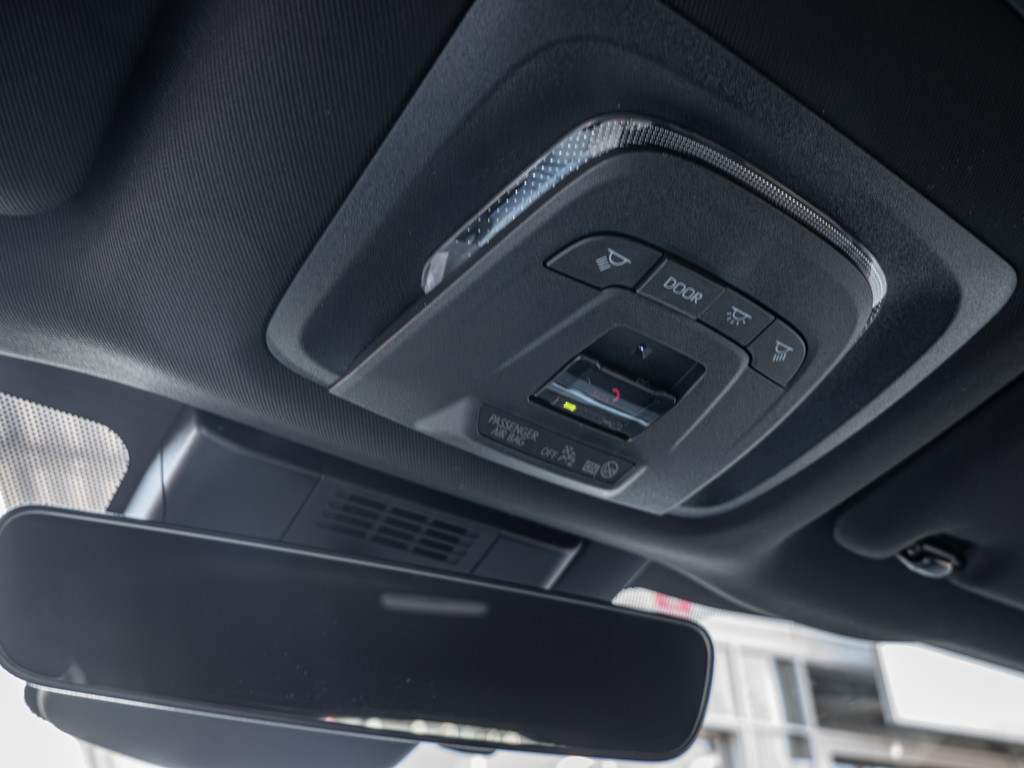 Fahrzeugansicht TOYOTA C-HR+ 165 kW Teamplayer - Bild 22