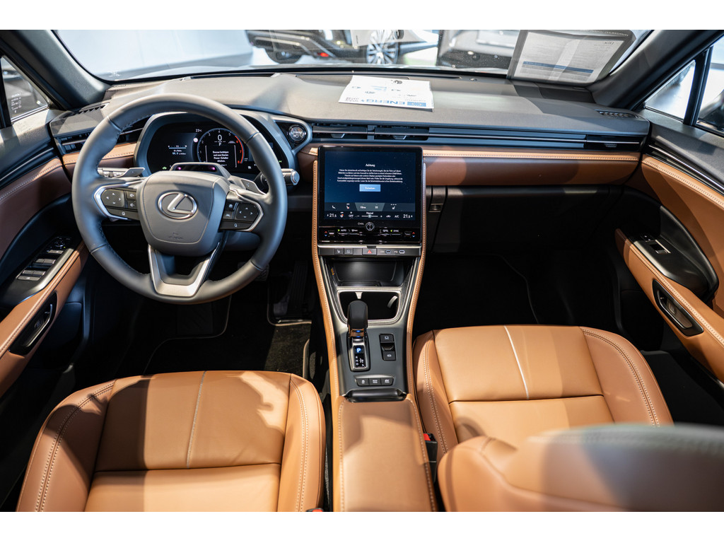 Fahrzeugansicht LEXUS LBX Relax - Bild 3