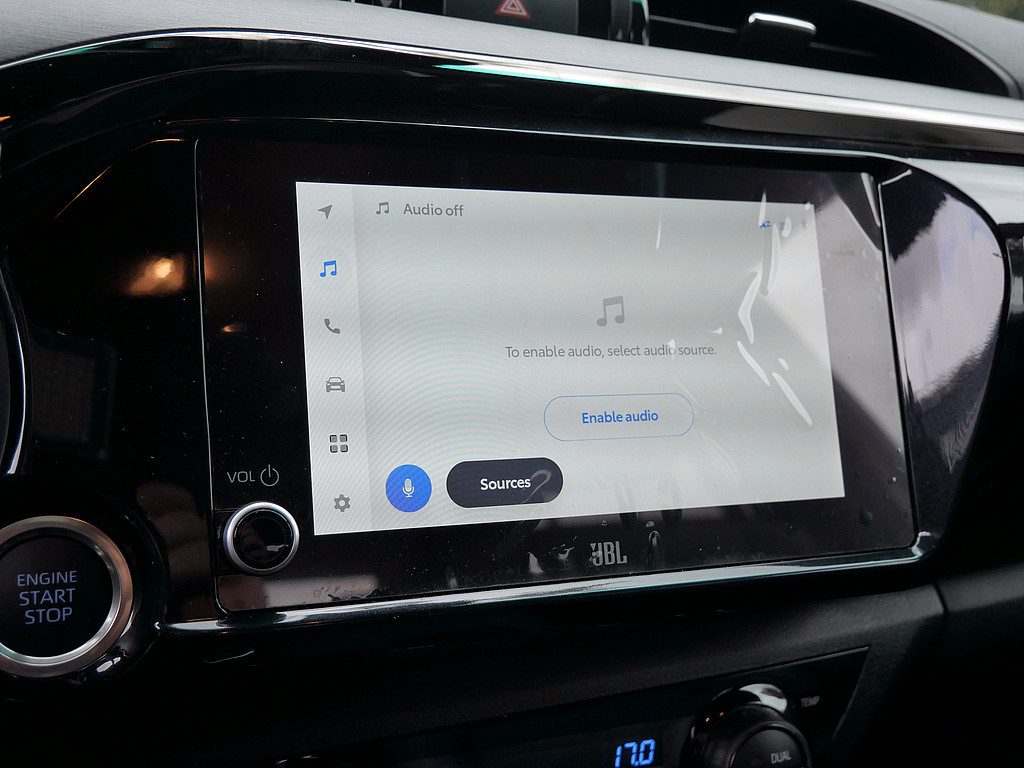 Fahrzeugansicht TOYOTA Hilux 2.8 Double Cab Invincible 4x4 - Bild 14