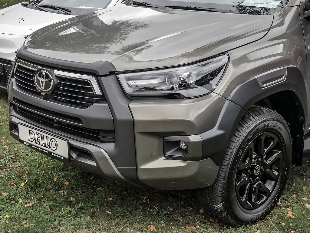 Fahrzeugansicht TOYOTA Hilux 2.8 Double Cab Invincible 4x4 - Bild 31