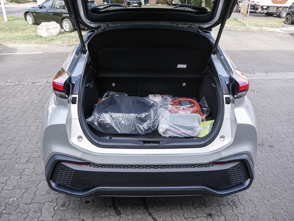 Fahrzeugansicht TOYOTA C-HR 2.0 Plug-In Hybrid Teamplayer - Bild 11
