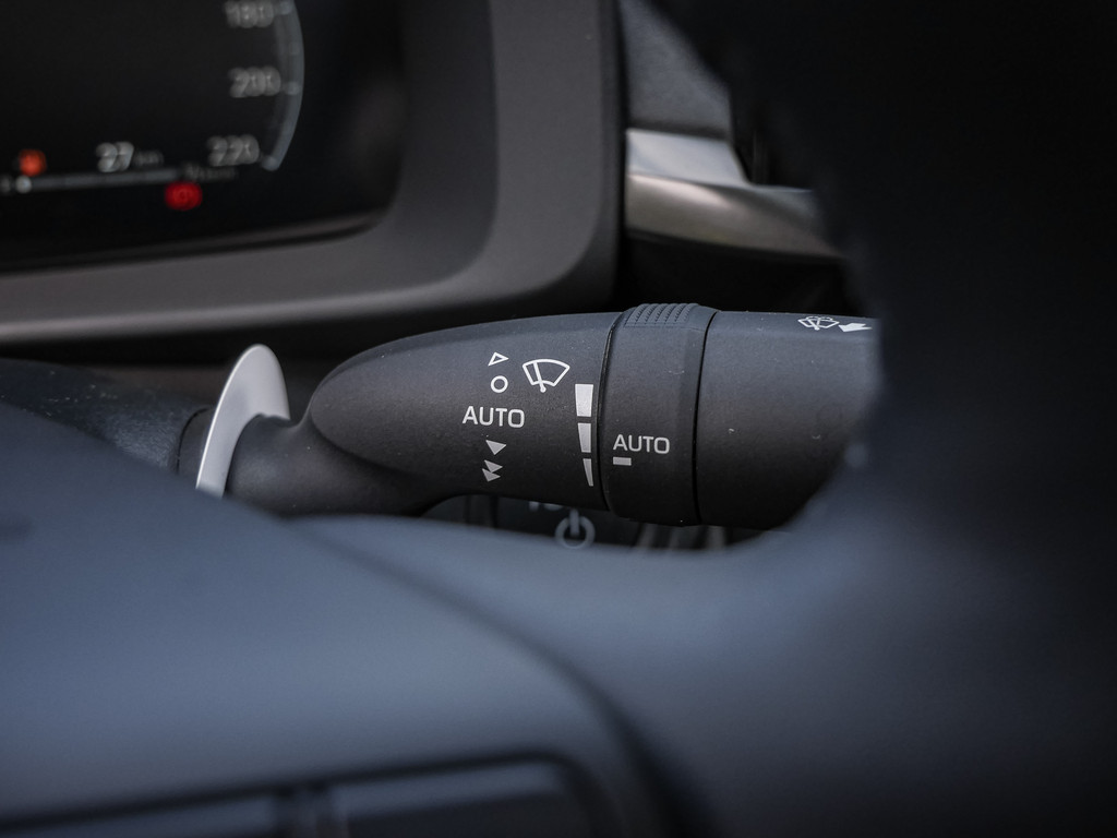 Fahrzeugansicht TOYOTA C-HR 2.0 Plug-In Hybrid Teamplayer - Bild 27