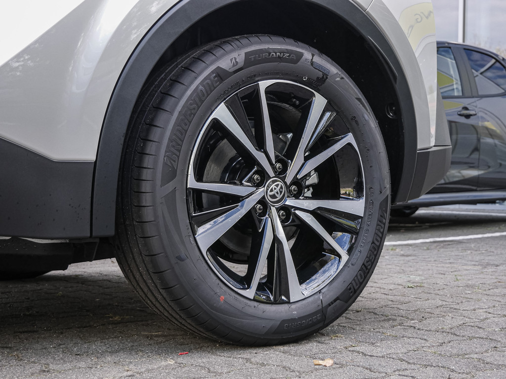 Fahrzeugansicht TOYOTA C-HR 2.0 Plug-In Hybrid Teamplayer - Bild 40