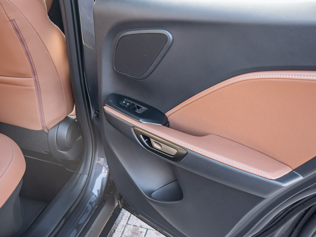 Fahrzeugansicht LEXUS LBX Relax - Bild 8