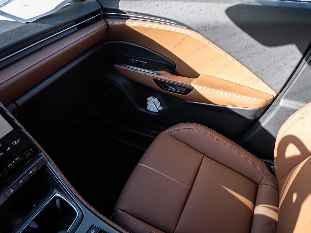 Fahrzeugansicht LEXUS LBX Relax - Bild 24