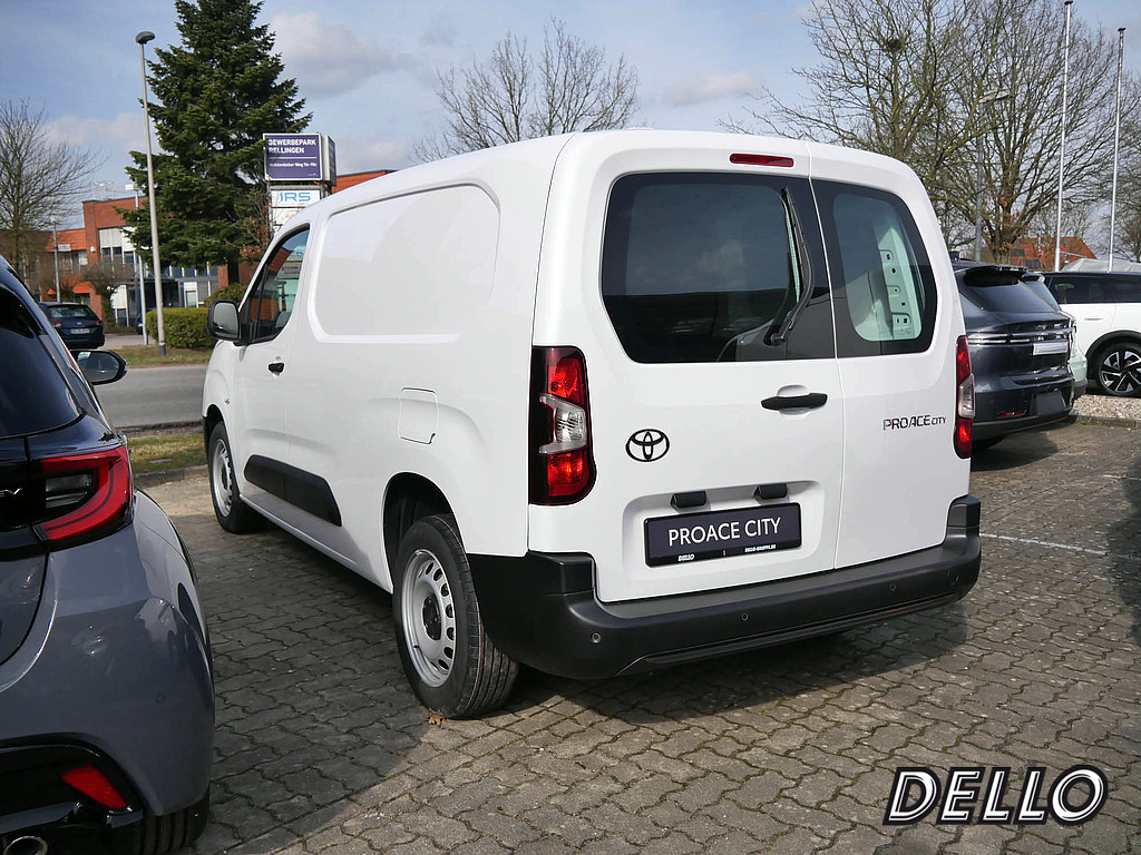 Fahrzeugansicht TOYOTA Proace City 1.5 L2 Meister - Bild 19