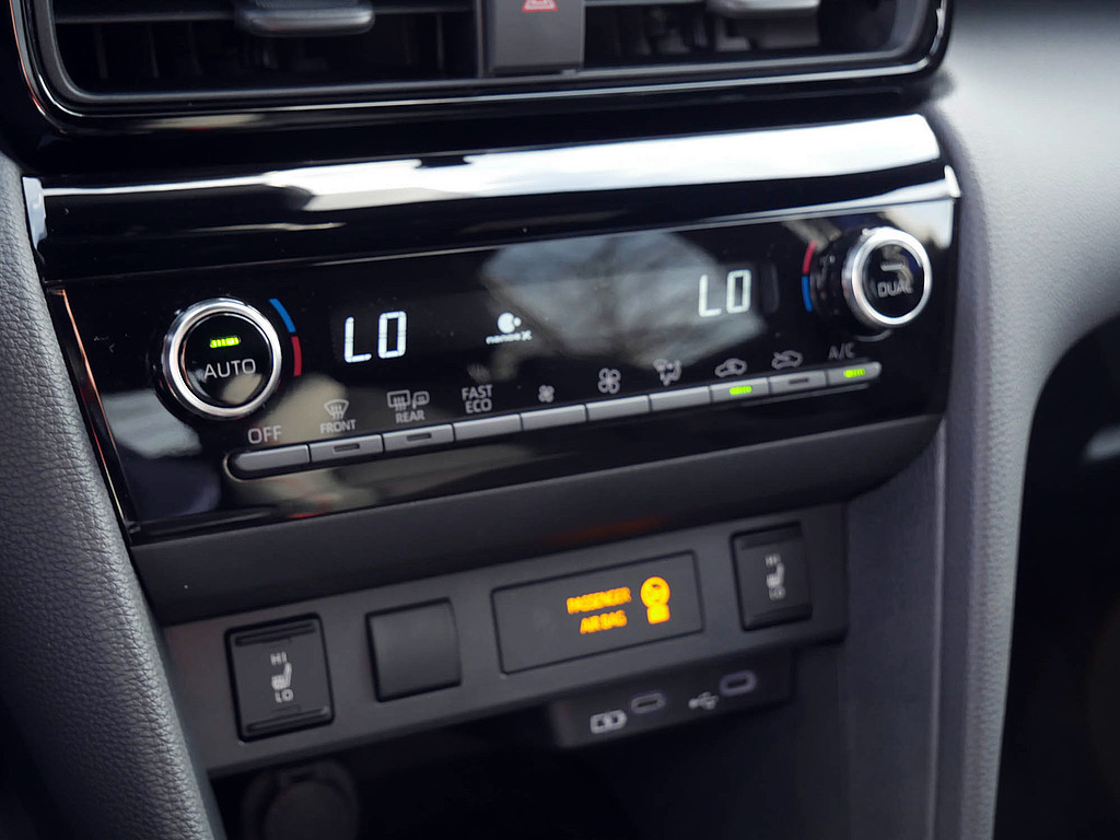 Fahrzeugansicht TOYOTA Yaris Cross 1.5 Hybrid FWD GR Sport - Bild 15