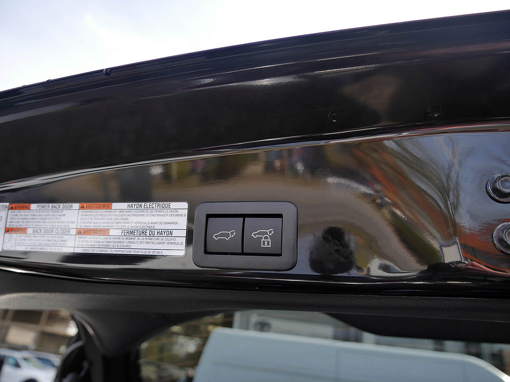 Fahrzeugansicht TOYOTA Yaris Cross 1.5 Hybrid FWD GR Sport - Bild 5