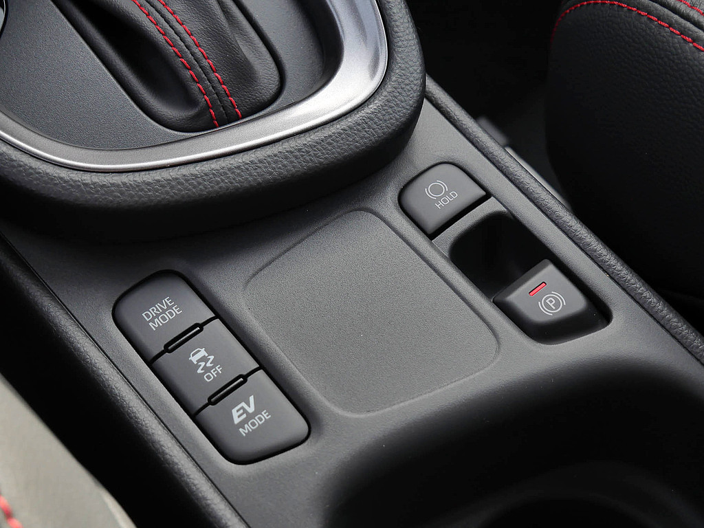 Fahrzeugansicht TOYOTA Yaris Cross 1.5 Hybrid FWD GR Sport - Bild 19