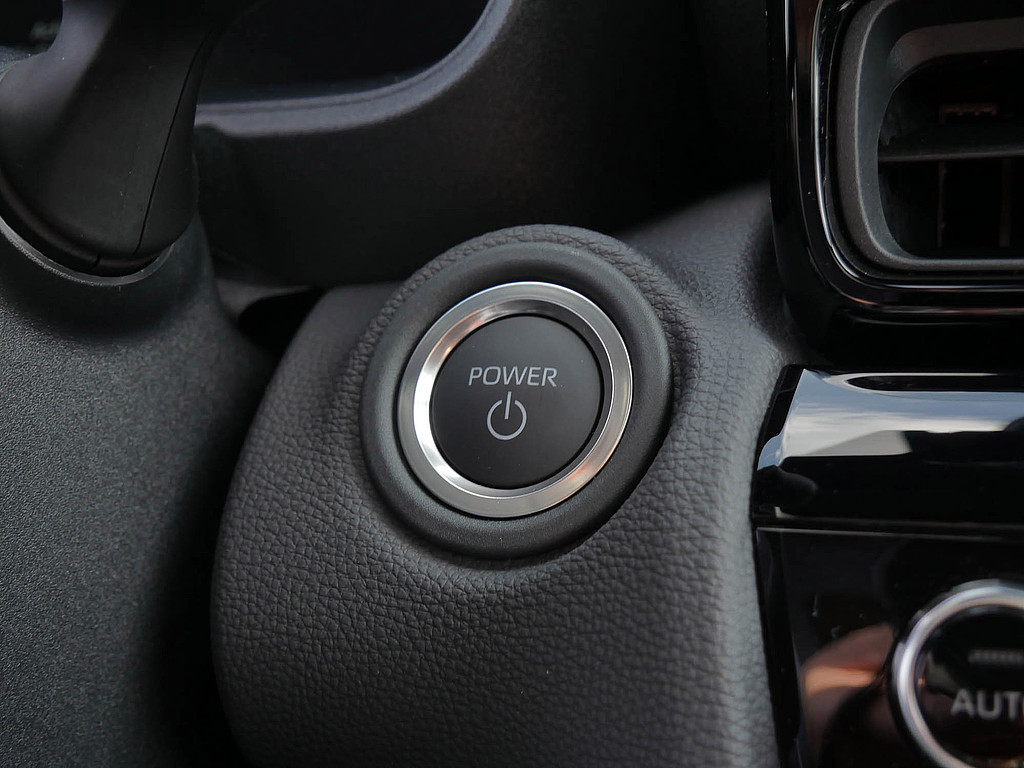 Fahrzeugansicht TOYOTA Yaris Cross 1.5 Hybrid FWD GR Sport - Bild 30