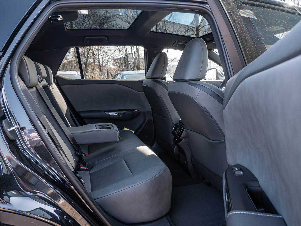 Fahrzeugansicht LEXUS RZ 350e Premium - Bild 5