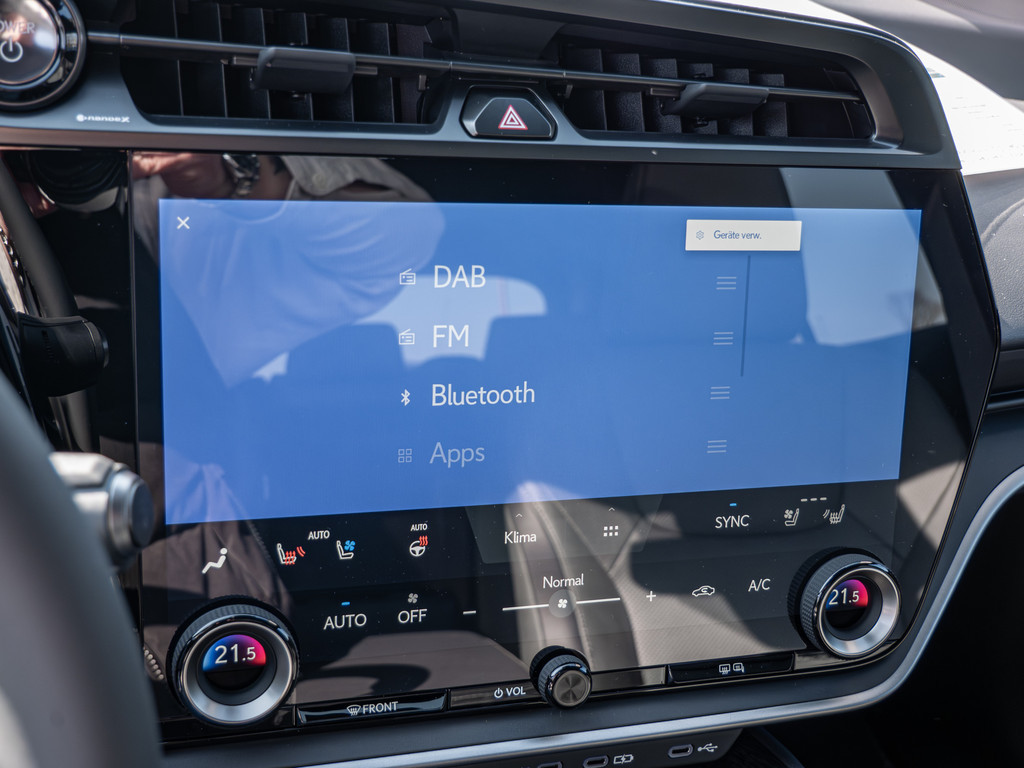 Fahrzeugansicht LEXUS RZ 350e Premium - Bild 14