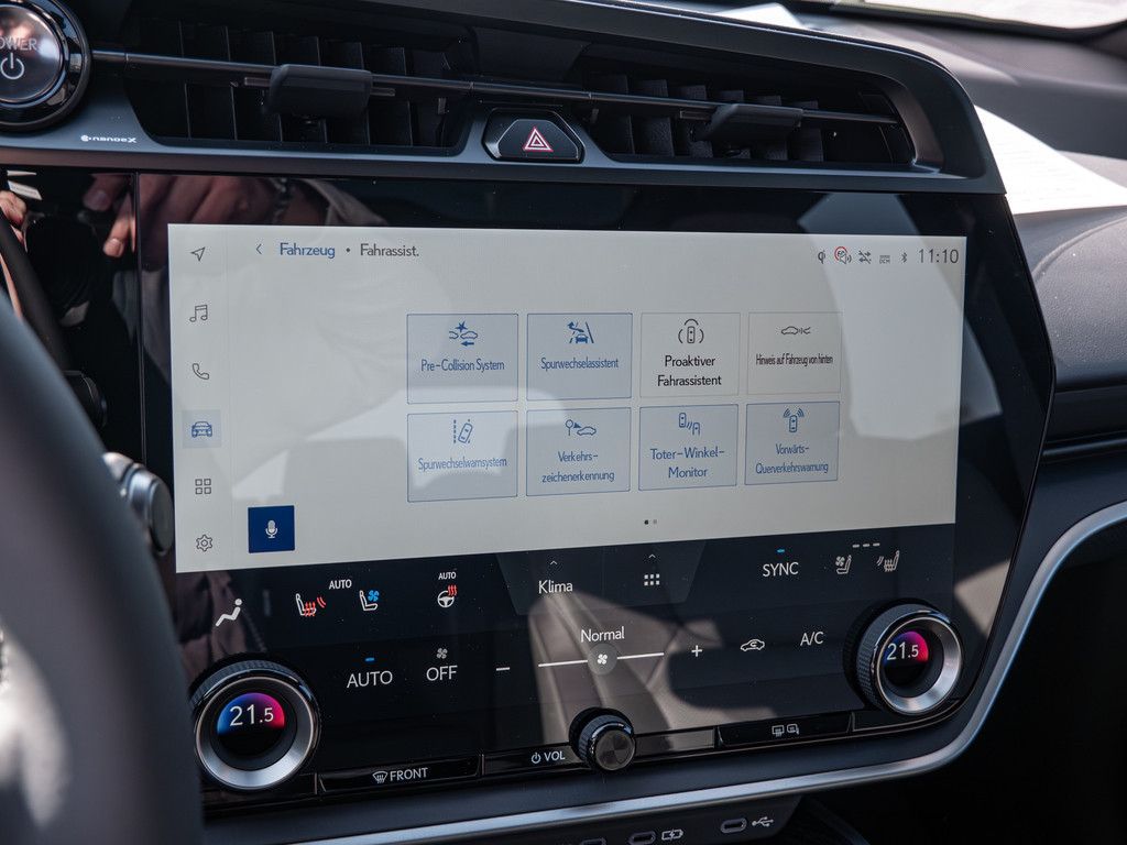 Fahrzeugansicht LEXUS RZ 350e Premium - Bild 17