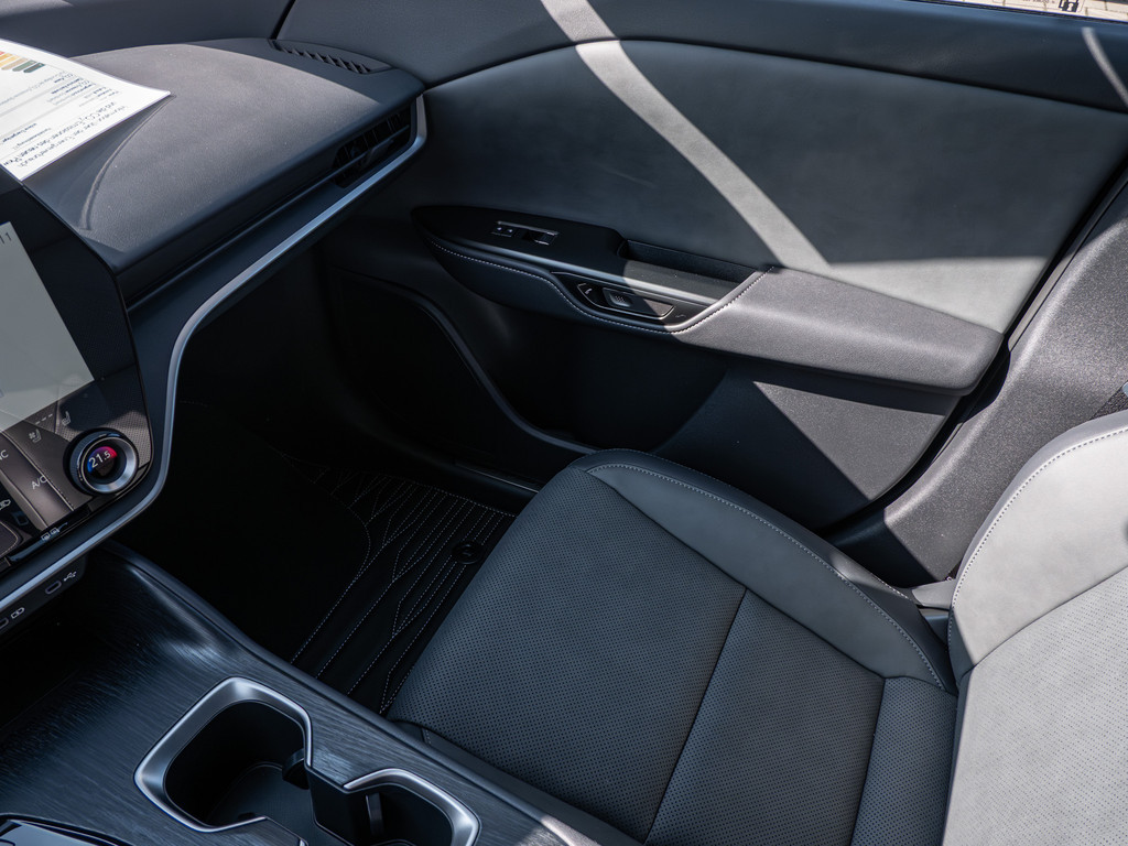 Fahrzeugansicht LEXUS RZ 350e Premium - Bild 24