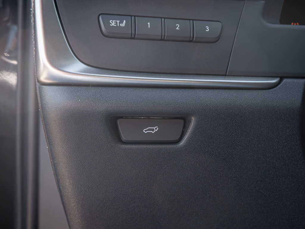 Fahrzeugansicht LEXUS RZ 350e Premium - Bild 35