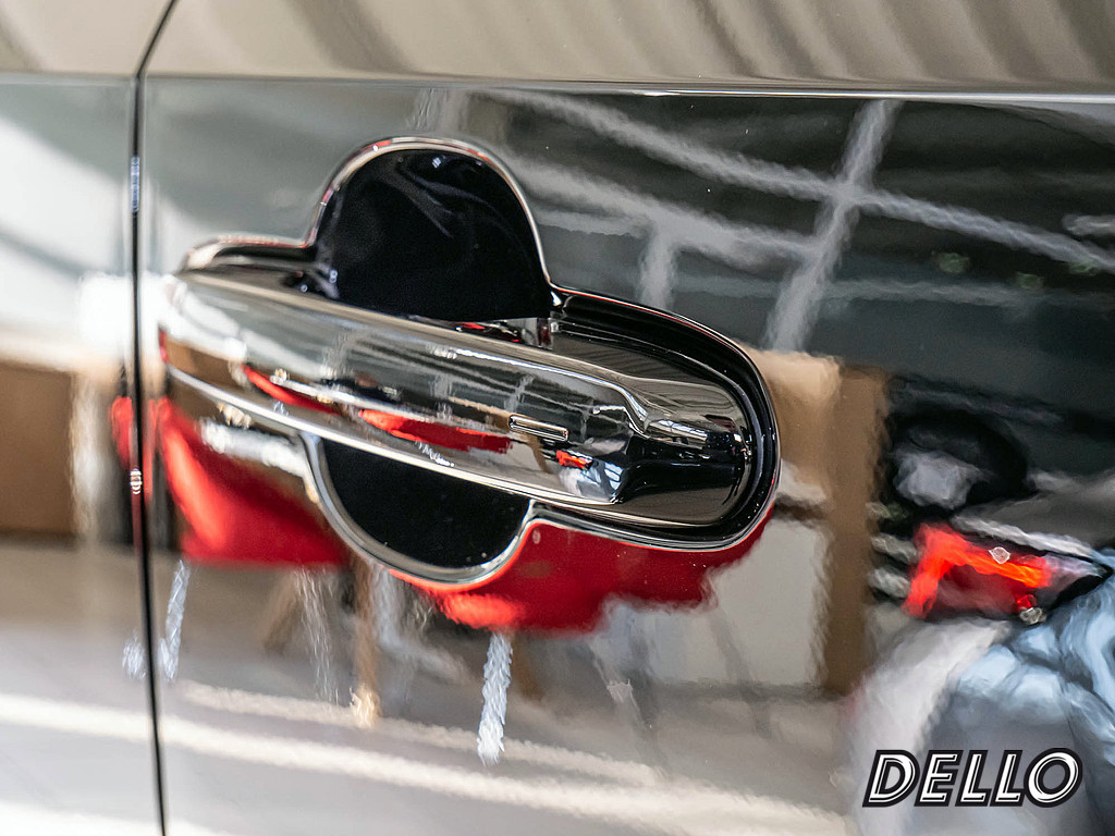 Fahrzeugansicht TOYOTA Land Cruiser 2.8 D-4D Executive - Bild 5