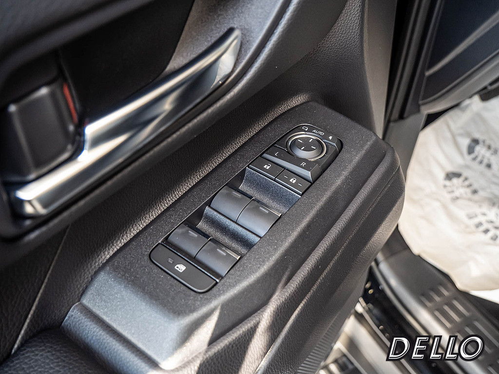 Fahrzeugansicht TOYOTA Land Cruiser 2.8 D-4D Executive - Bild 10