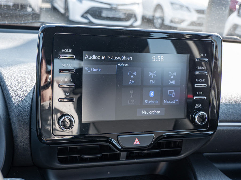 Fahrzeugansicht TOYOTA Yaris 1.5 Hybrid Club - Bild 11