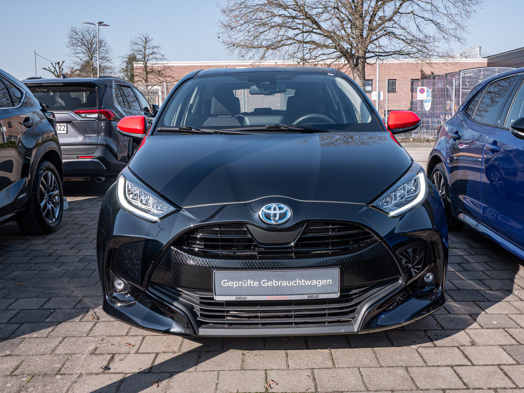 Fahrzeugansicht TOYOTA Yaris 1.5 Hybrid Club - Bild 12