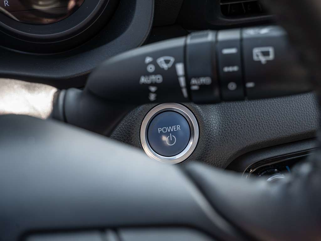 Fahrzeugansicht TOYOTA Yaris 1.5 Hybrid Club - Bild 24