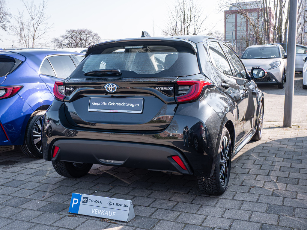 Fahrzeugansicht TOYOTA Yaris 1.5 Hybrid Club - Bild 34