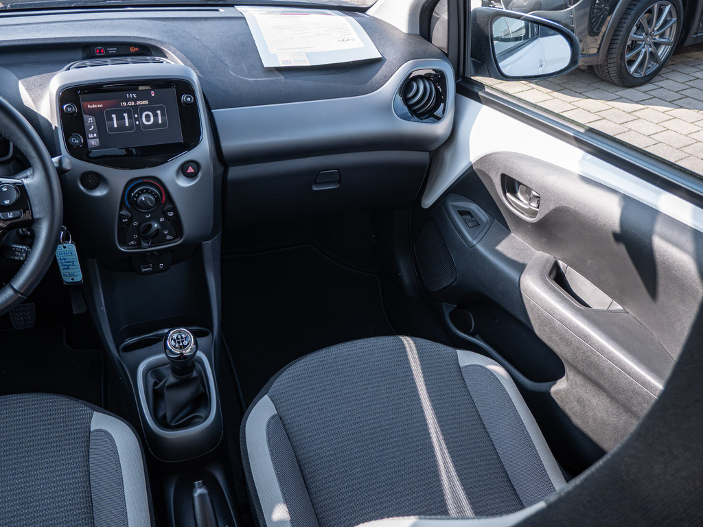 Fahrzeugansicht TOYOTA Aygo 1.0 Team D - Bild 7