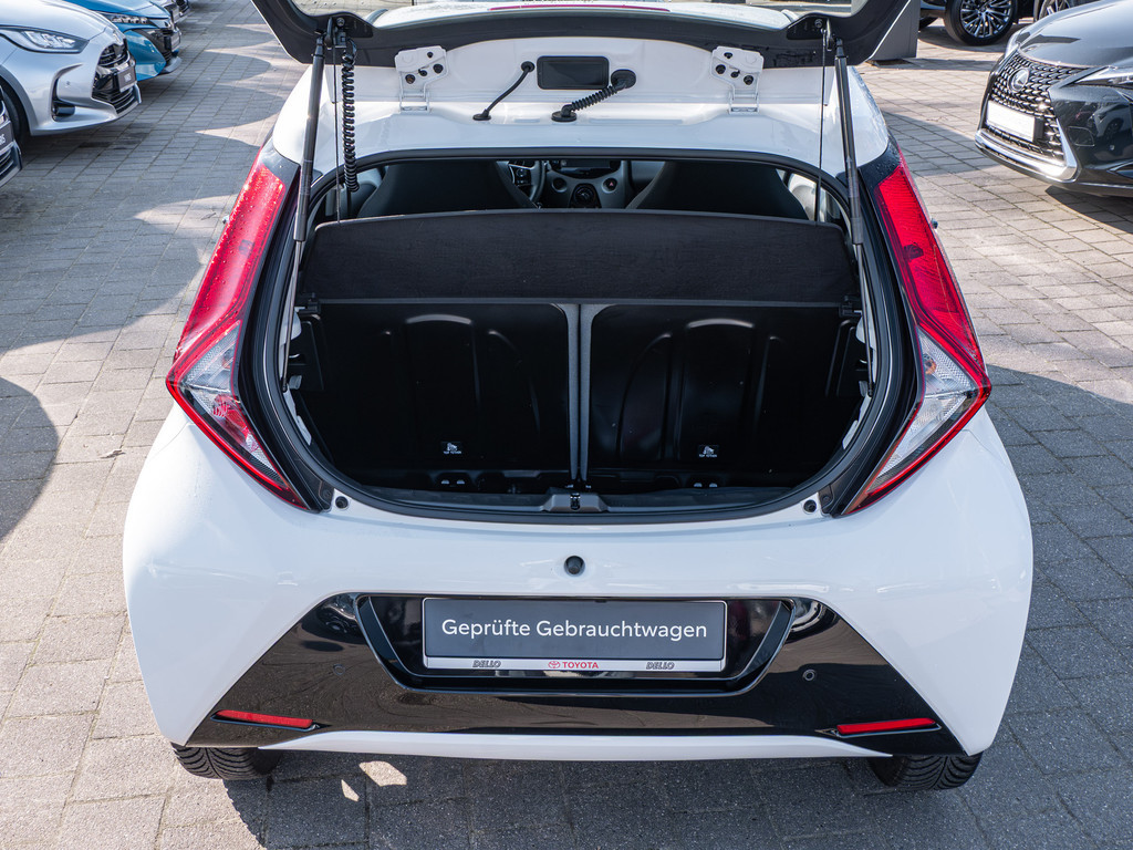Fahrzeugansicht TOYOTA Aygo 1.0 Team D - Bild 8