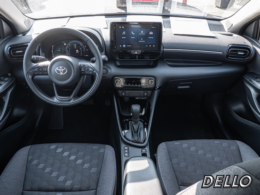 Fahrzeugansicht TOYOTA Yaris Hybrid 1.5 VVT-i Teamplayer - Bild 5