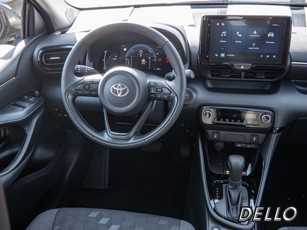 Fahrzeugansicht TOYOTA Yaris Hybrid 1.5 VVT-i Teamplayer - Bild 6