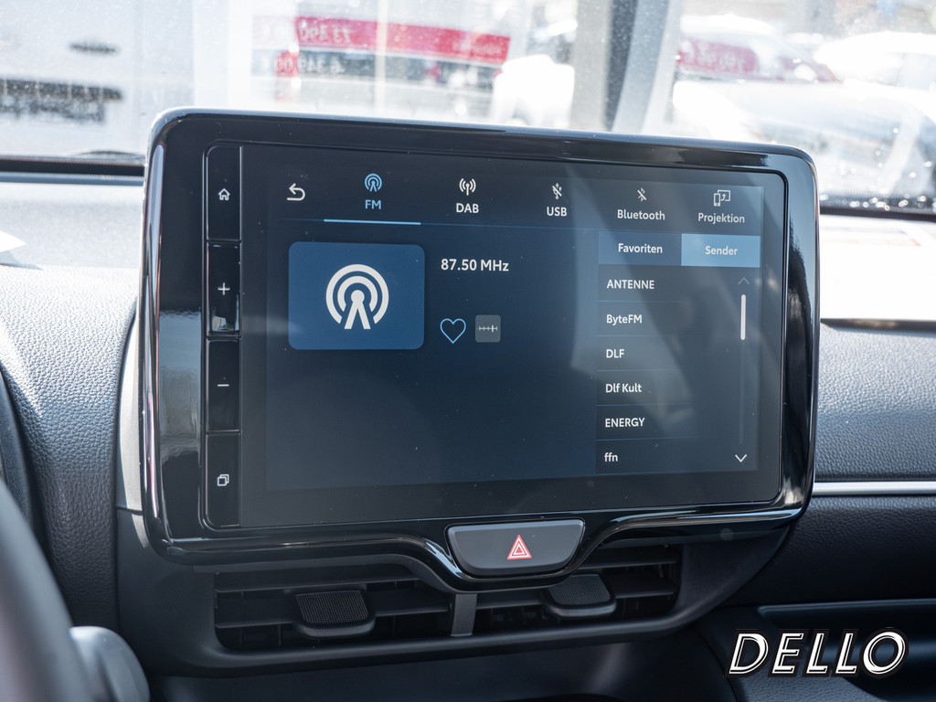 Fahrzeugansicht TOYOTA Yaris Hybrid 1.5 VVT-i Teamplayer - Bild 10