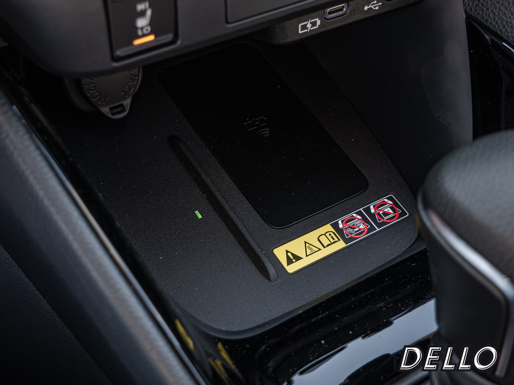 Fahrzeugansicht TOYOTA Yaris Hybrid 1.5 VVT-i Teamplayer - Bild 16