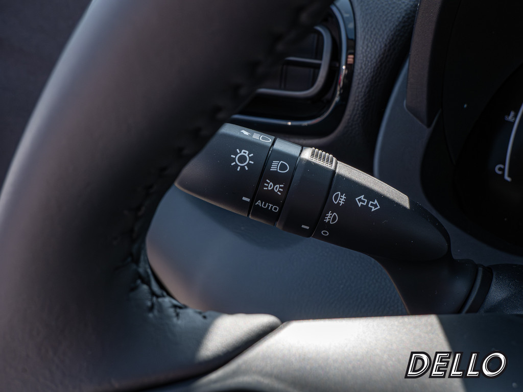 Fahrzeugansicht TOYOTA Yaris Hybrid 1.5 VVT-i Teamplayer - Bild 25